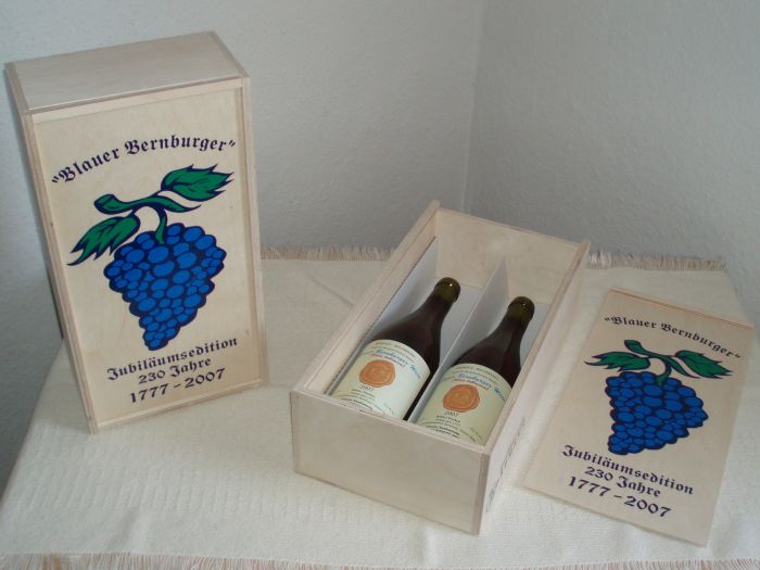 Blauer Bernburger Wein Jahrgang 2007